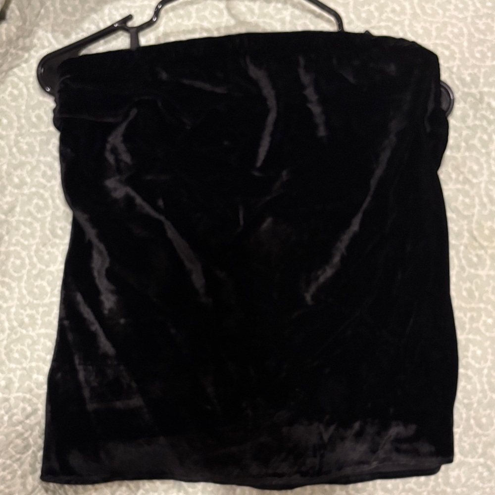 Black Velvet strapless top